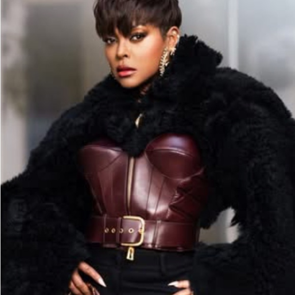 👑👡😘#TarajiPHenson 💋💄🌹👠👗 serving 🫶🏽👑🔥🤏🏾🫶🏽🥰👜🙌🏽 #Fashionista🤑
